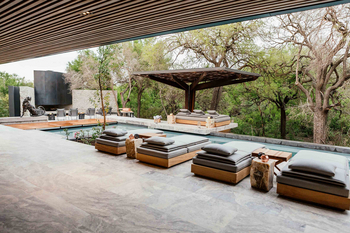 Cheetah Plains Mvula House: Das Pooldeck