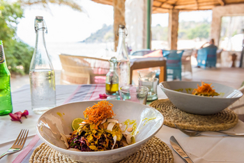 Kaya Mawa Kaya Mawa: Dining