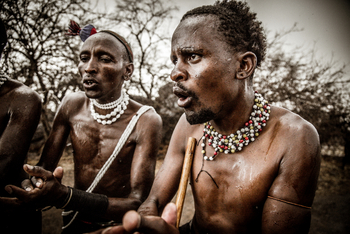 Legendary Mila Tented Camp: Datogamänner