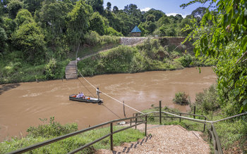 Little Governors' Camp Little Governors' Camp: Fähre