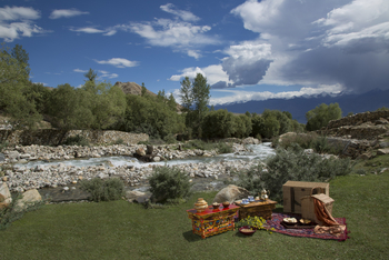 The Grand Dragon Hotel: Gebirgsbach