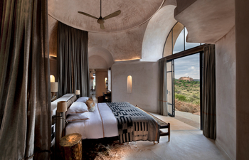 andBeyond Suyian Lodge: Kuppel über dem Bett