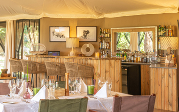 Little Governors' Camp Little Governors' Camp: Bar