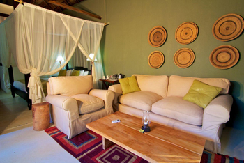 Mokuti Etosha Lodge: Suite