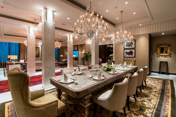 Taj Santacruz, Mumbai: Esstisch