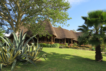 Katara Lodge: Sonne auf dem Zentralgebäude