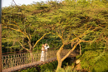 Mara Plains Camp: Gäste auf der Hängebrücke