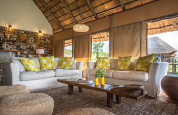 Mara River Post Mara River Post: Sofas