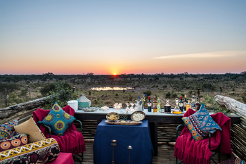 Skybeds: Dining Platform - Drinks