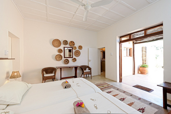 Waterberg Guest Farm: Helles Interieur