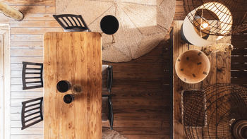 Little Sable Camp: Esstisch