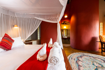 Mukambi Safari Lodge: Riverside Villa mit Doppelbett