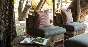 Camp Xakanaxa Camp Xakanaxa: Sessel im Loungebereich