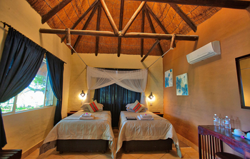 Island Safari Lodge: Heritage Chalet