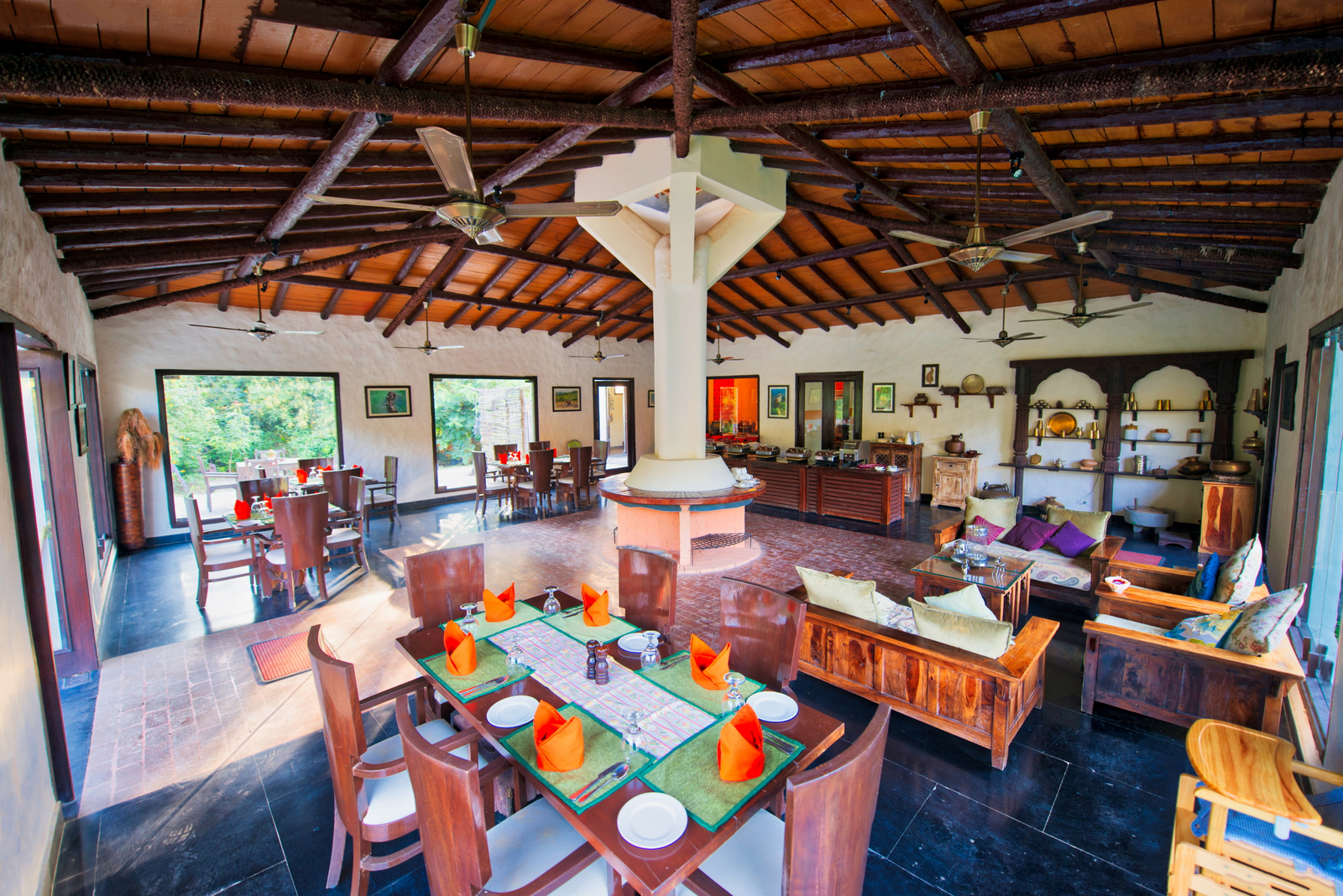 Paatlidun Safari Lodge Paatlidun Safari Lodge: Restaurant