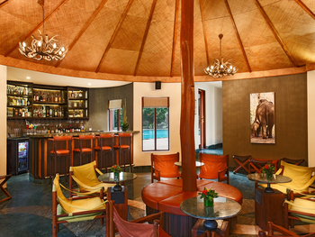 Taj Corbett Resort & Spa: Tusker Bar