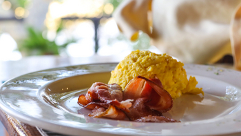 Lianshulu Lodge Lianshulu Lodge: Ei mit Speck