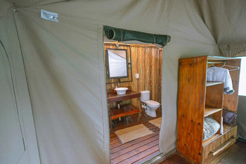 Mogogelo Camp Mogogelo Camp: Gästezelt - Bad