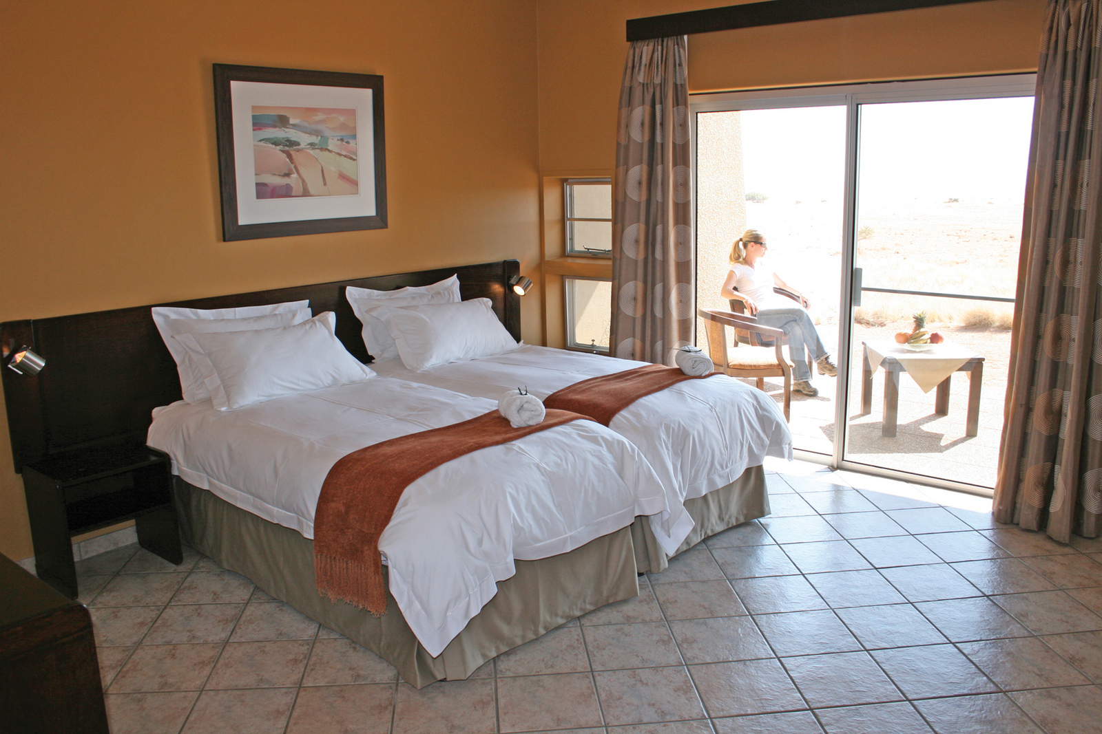 Namib Naukluft Lodge Namib Naukluft Lodge: Einzelbetten und Veranda