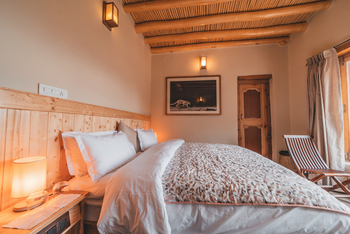 Shan at Uley: Doppelbett