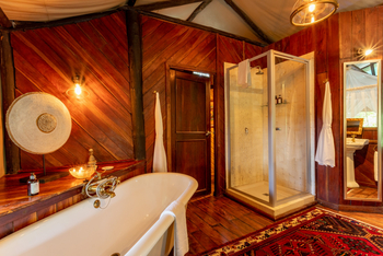 Tintswalo at Siankaba: Livingstone Falls Suite