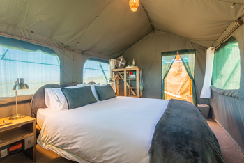 Camp Doros: Doppelbett