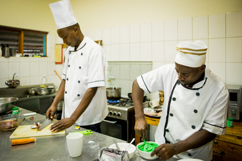 Chameleon Hill Forest Lodge: Köche Lodge