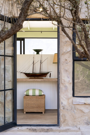 Coot Club: Leeward Suites