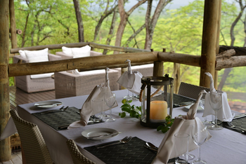 Ghoha Hills Savuti Lodge Ghoha Hills Savuti Lodge: Servietten in Perlhuhnform