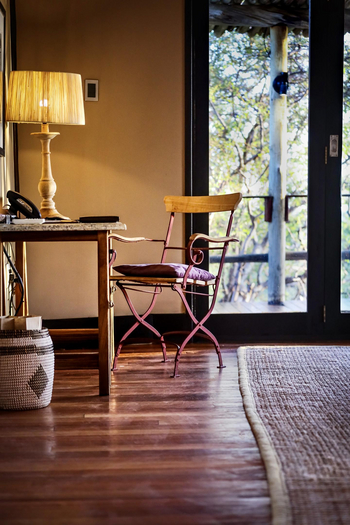 Little Ongava: Schreibtisch