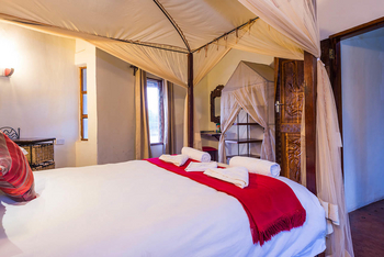 Mukambi Safari Lodge: Interior