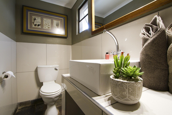 Twyfelfontein Country Lodge: Badezimmer