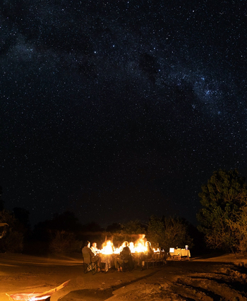 Chitake Mobile Camp Chitake Mobile Camp: Dinner unter Sternen