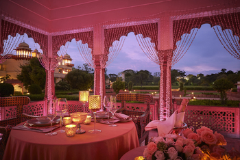 Jai Mahal Palace: Romantisches Dinner