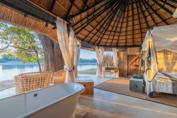 Time + Tide Mchenja Camp Time + Tide Mchenja Camp: Offenes Chalet