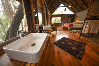 nXamaseri Island Lodge: Honeymoon Room