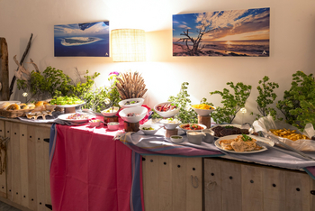 Astove Coral House: Buffet