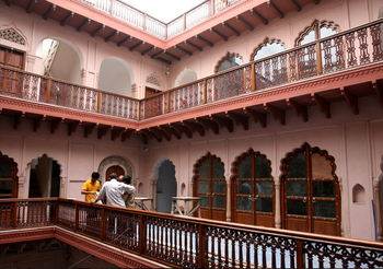 Haveli Dharampura: 25 Heute