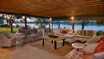 River View Lodge: Lounge