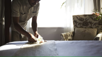 The Serai Kabini: Waterfront Villa - Turndown