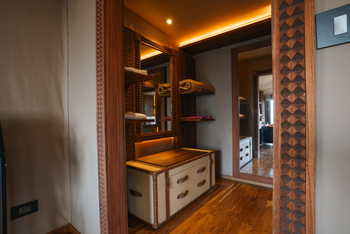 Craters Edge: Family Room