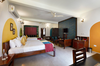 Tathastu Resort Kanha: Family Bedroom