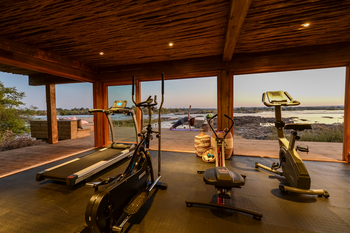 Toka Leya Camp Toka Leya Camp: Fitnessstudio Ausblick