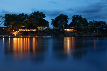 Amanzi Camp: Camp bei Nacht