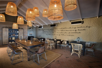 Bumi Hills Safari Lodge: Essbereich