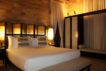 The Postcard Gir Wildlife Sanctuary: Indirekte Beleuchtung