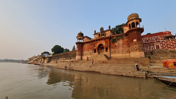 Varanasi: Alter Palast