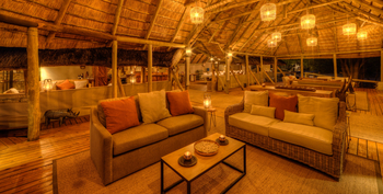 Dinaka Lodge: Sitzgruppe