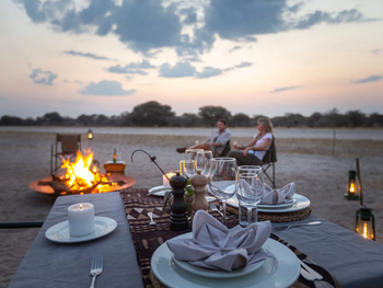 Gham Dhao Lodge Gham Dhao Lodge: Bush Dinner