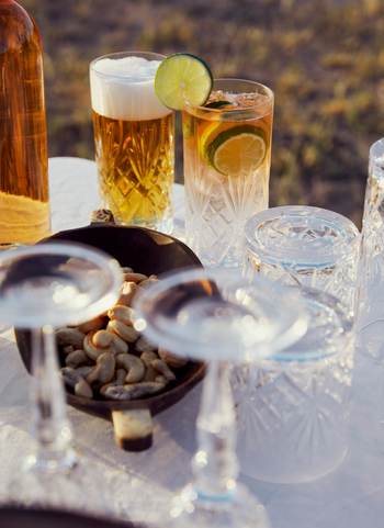 Laba Jongomero: Sun Downer und Snacks